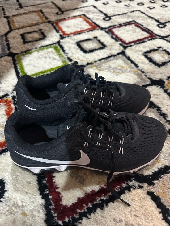 Nike Shoes - Nike Black & White Men’s Running Sneakers